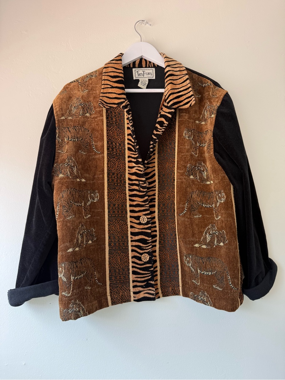 Tantrums Brown & Black Tiger-Print Blazer